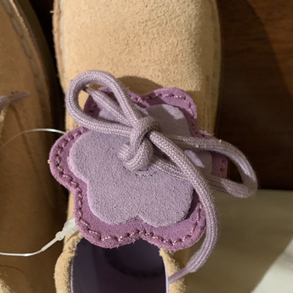Baby Gap Suede Desert Boot with Purple Flowers Size 11 - Picture 9 of 11
